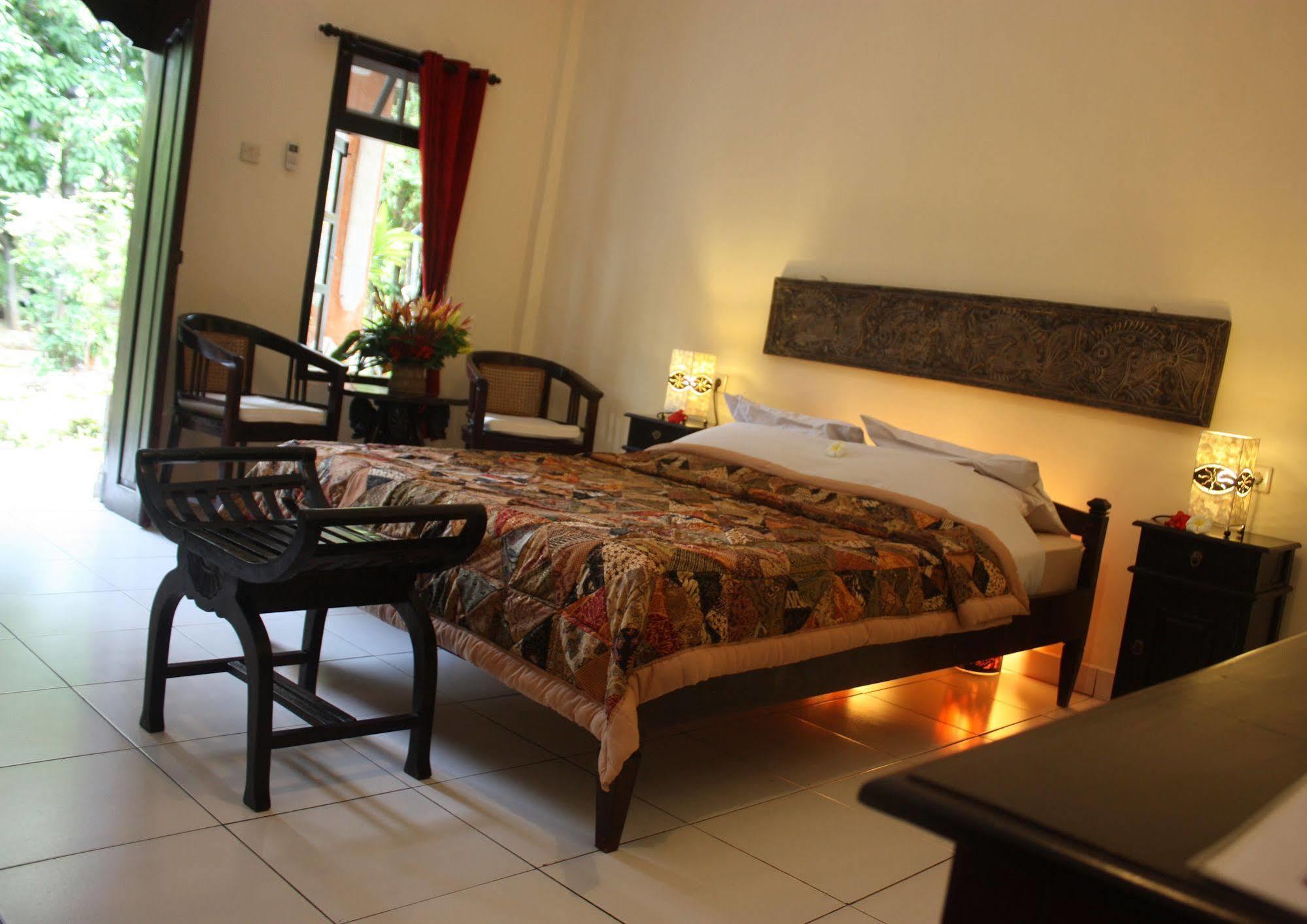 Rambutan Boutique Hotel Lovina Exteriör bild