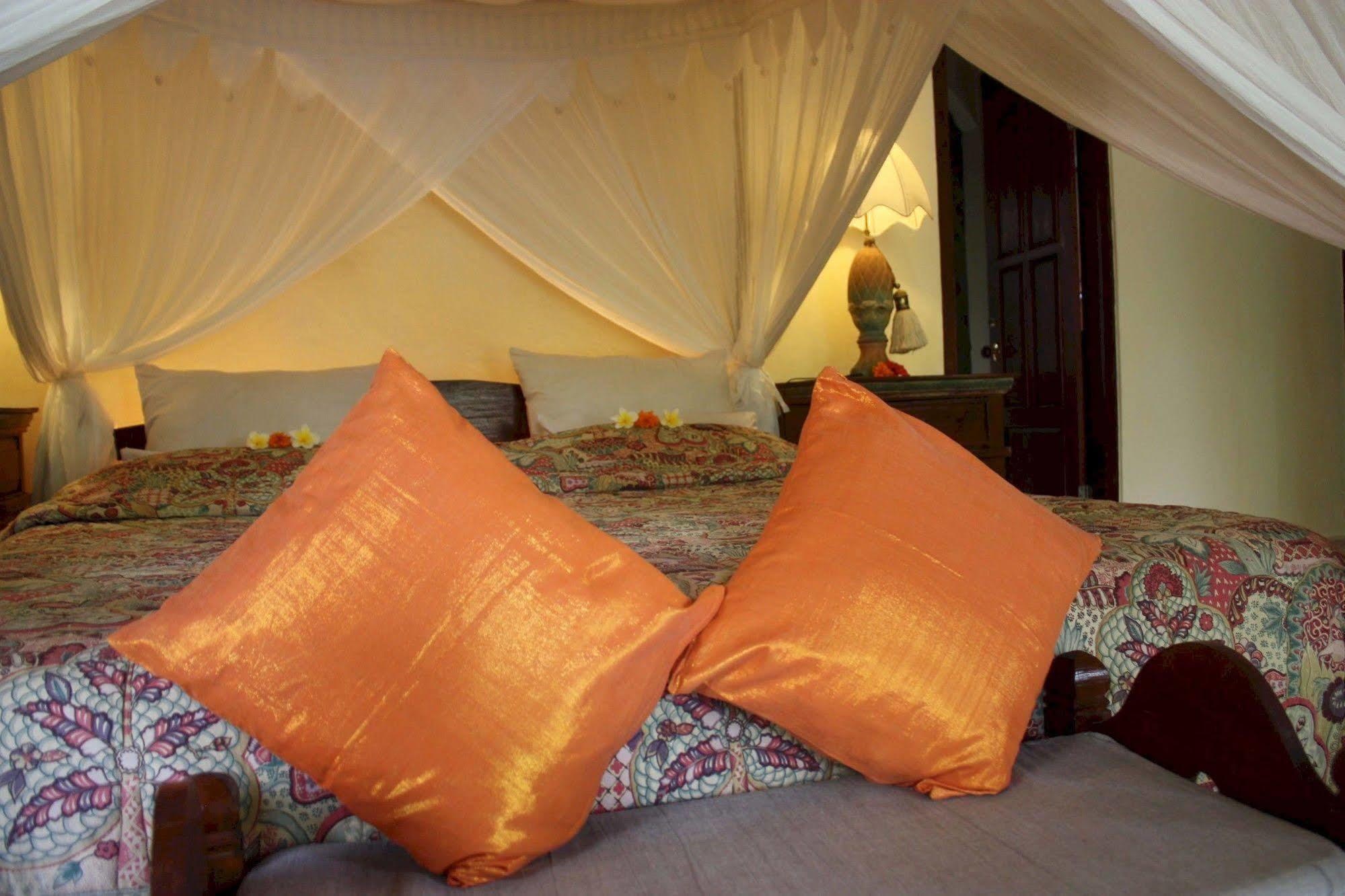 Rambutan Boutique Hotel Lovina Exteriör bild