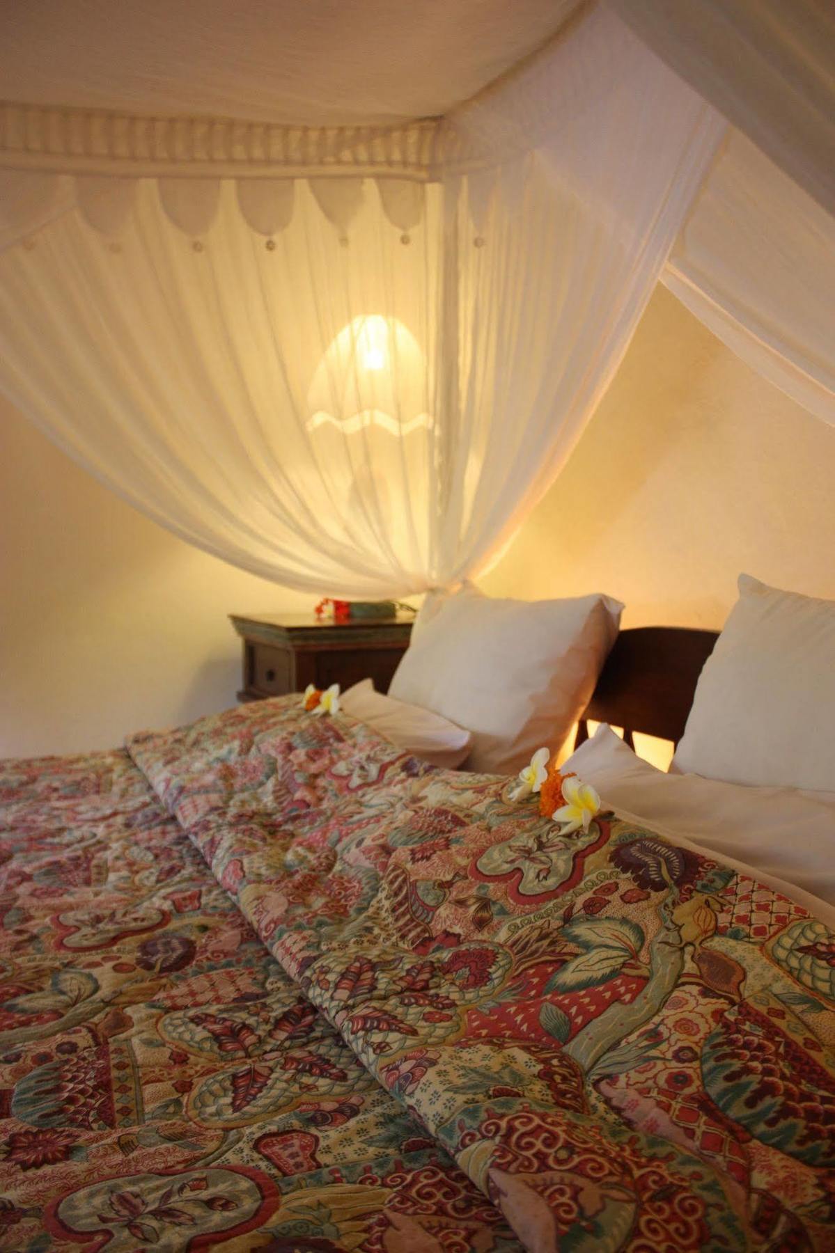 Rambutan Boutique Hotel Lovina Exteriör bild
