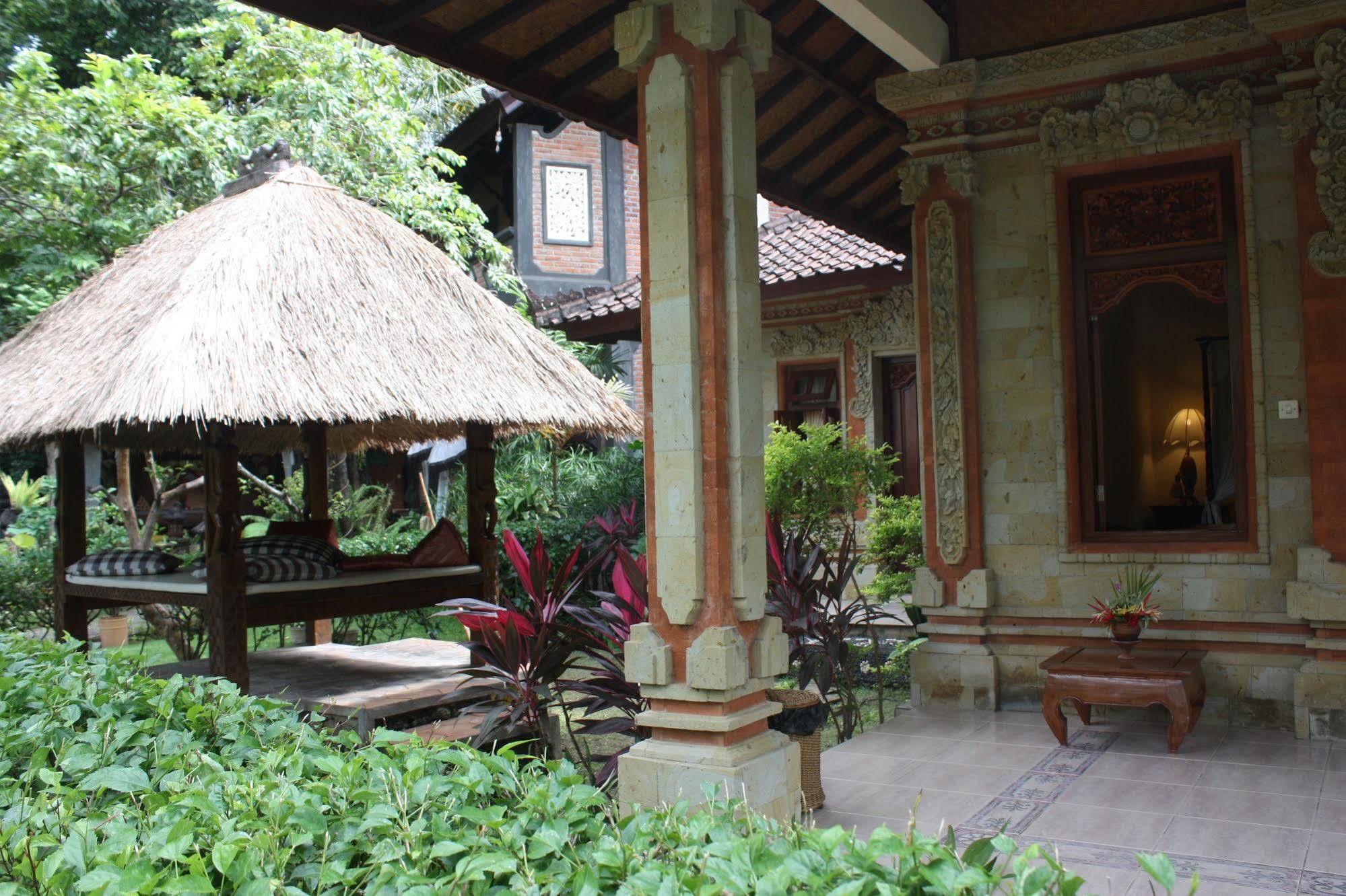 Rambutan Boutique Hotel Lovina Exteriör bild
